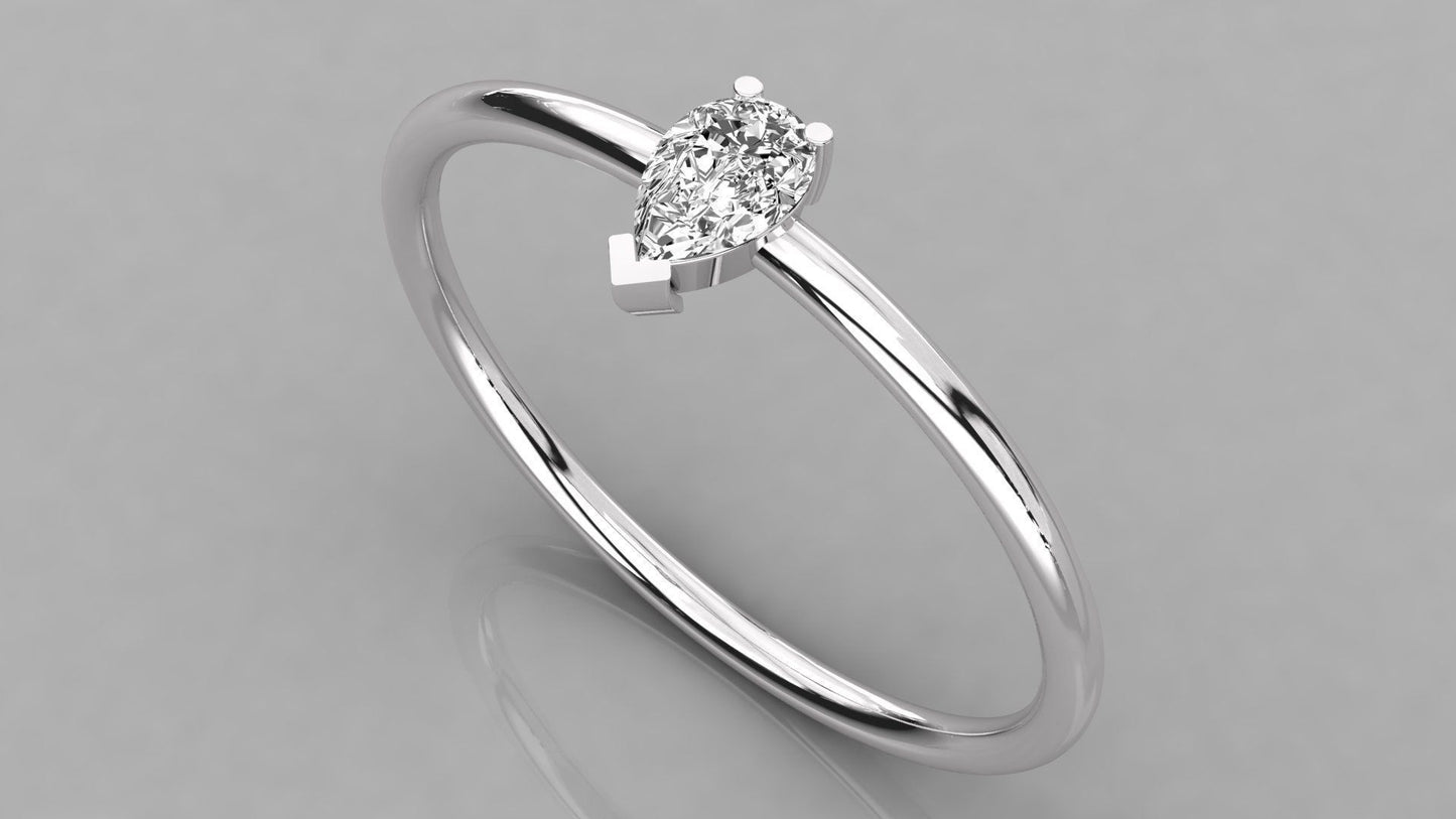 The Silver “Kejsi” Ring